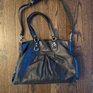 Coach Black Leather Shoulder Bag